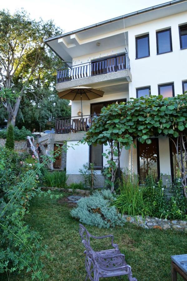 Tito'S Place Охрид Екстериор снимка